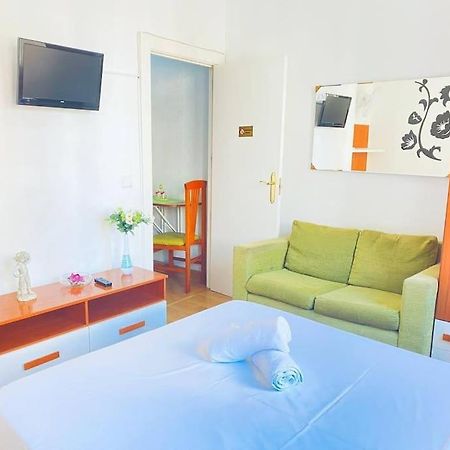 Apartamento En Gran Via De Madrid 45 4 מראה חיצוני תמונה