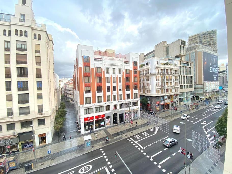 Apartamento En Gran Via De Madrid 45 4 מראה חיצוני תמונה