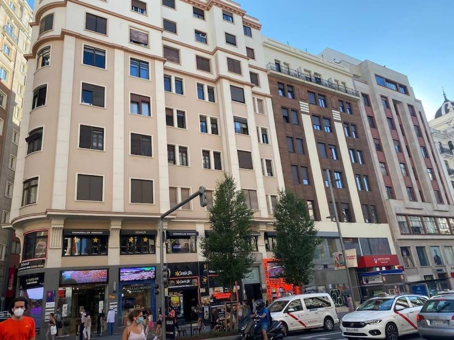 Apartamento En Gran Via De Madrid 45 4 מראה חיצוני תמונה